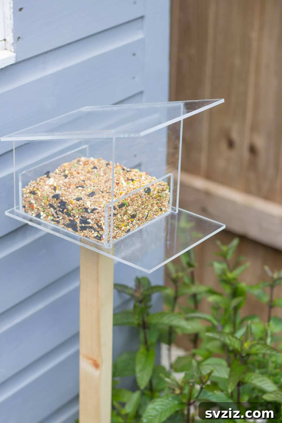 37 Ultimate Crafts for Men 32 Bird Feeder