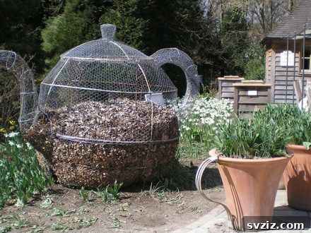 37 Brilliant Beginner-Friendly Compost Bin Builds 28 Pot Calling The Kettle A Compost Bin